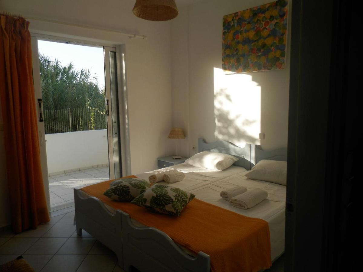 פלטאנס Silvi Mari Apartments מראה חיצוני תמונה