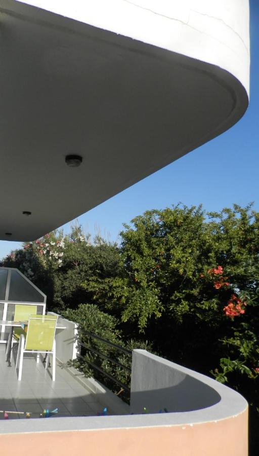 פלטאנס Silvi Mari Apartments מראה חיצוני תמונה