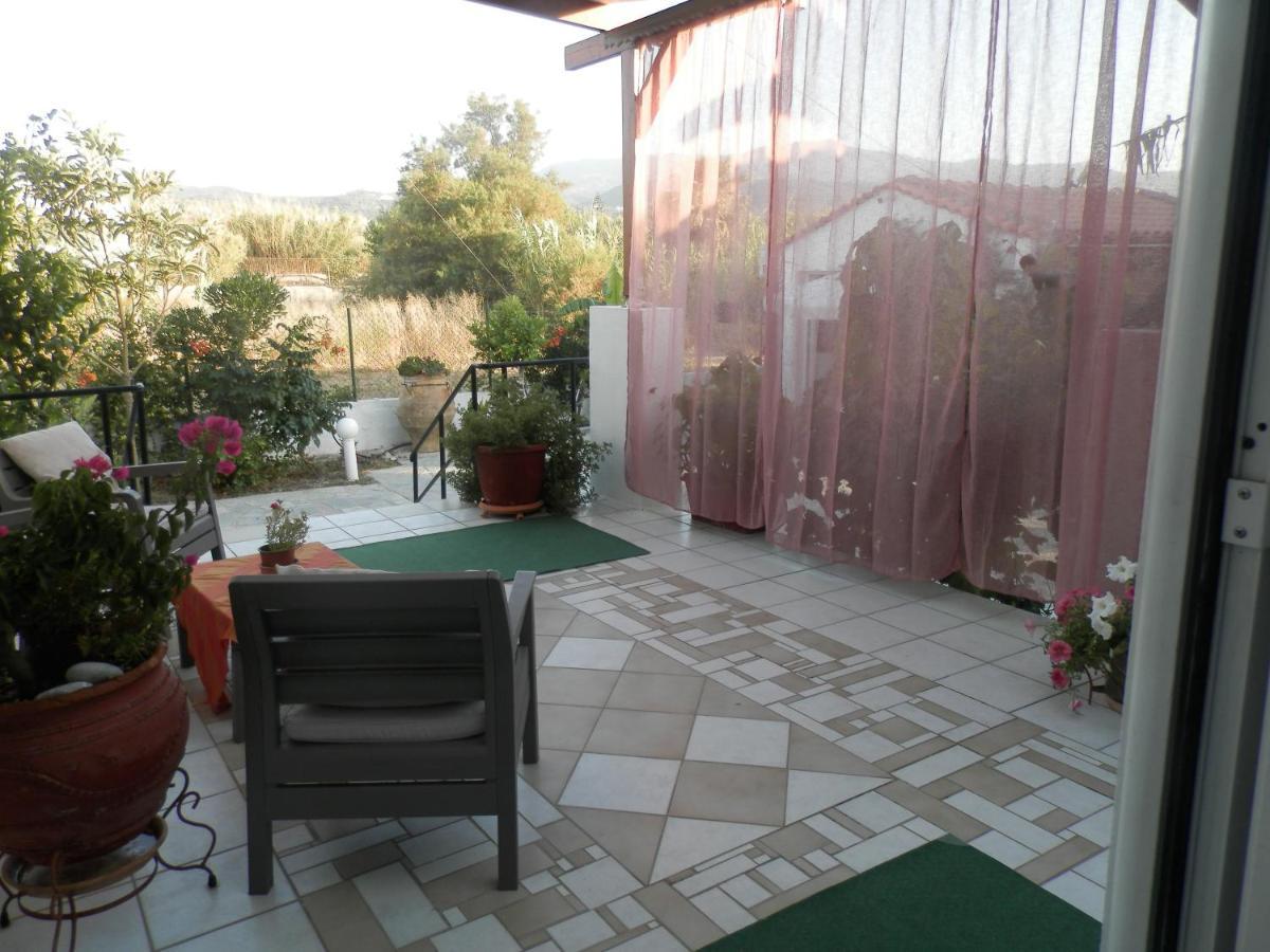 פלטאנס Silvi Mari Apartments מראה חיצוני תמונה