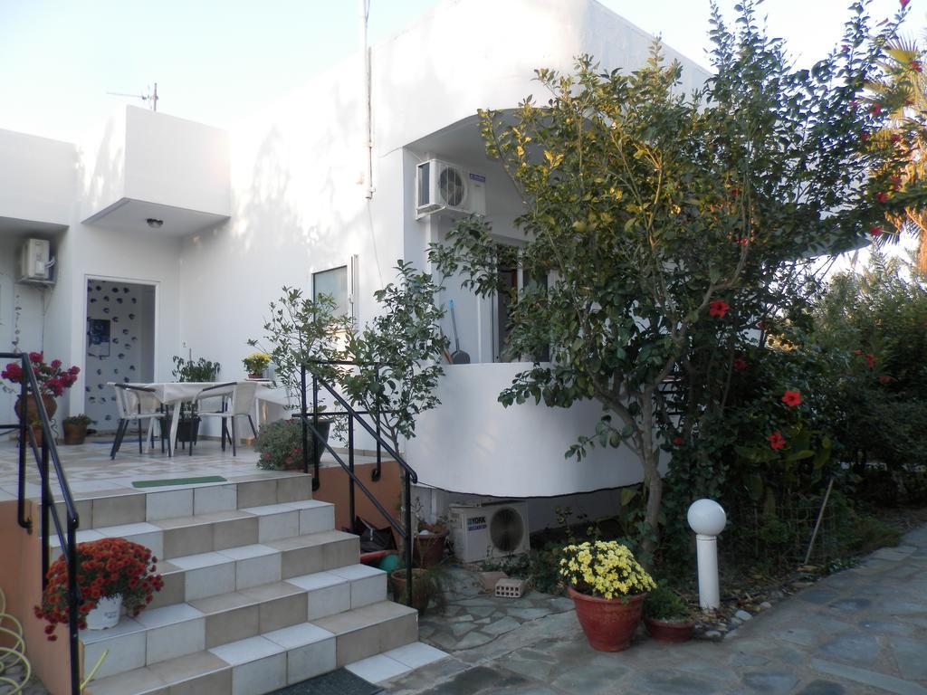 פלטאנס Silvi Mari Apartments מראה חיצוני תמונה