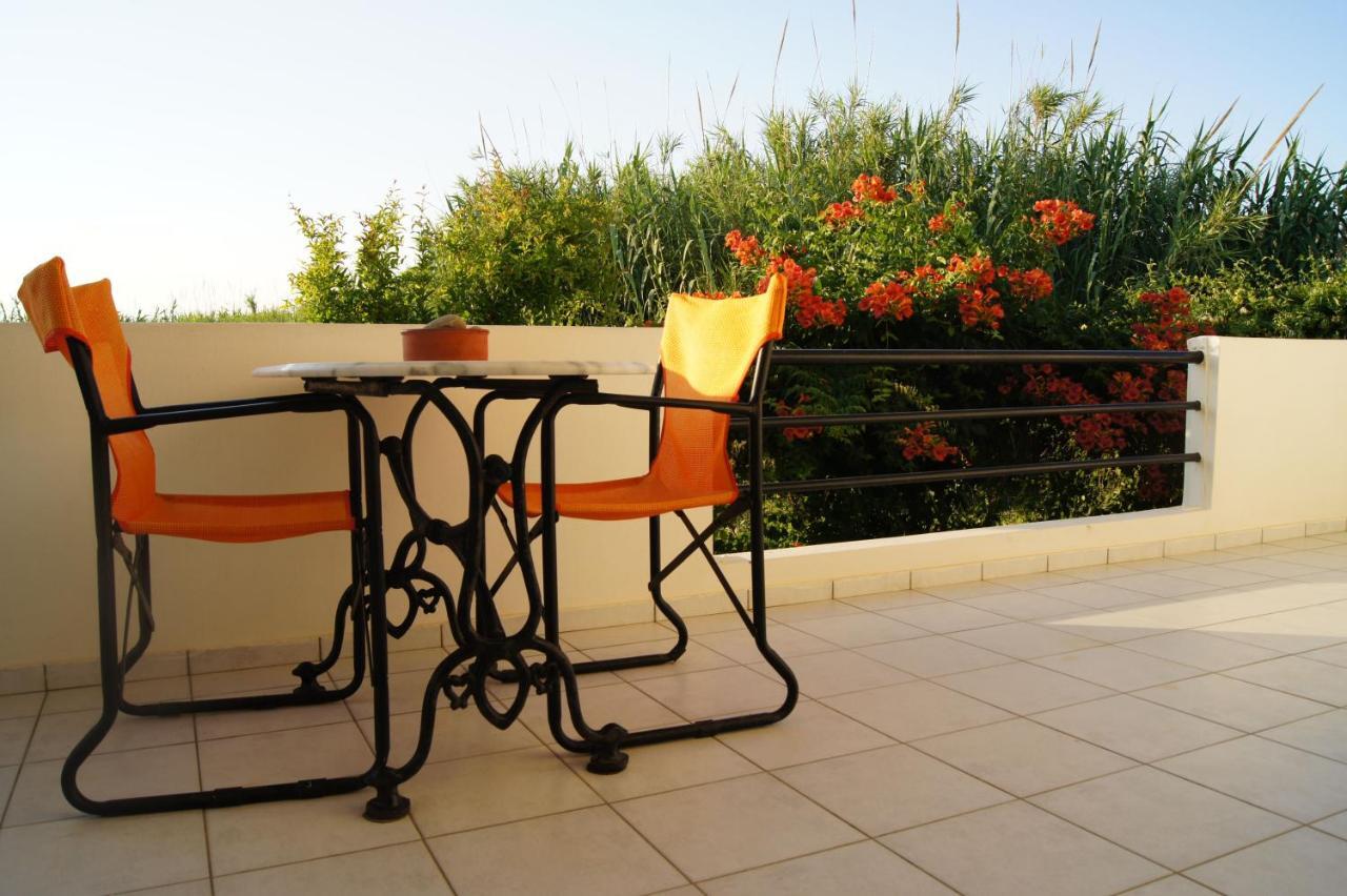 פלטאנס Silvi Mari Apartments מראה חיצוני תמונה